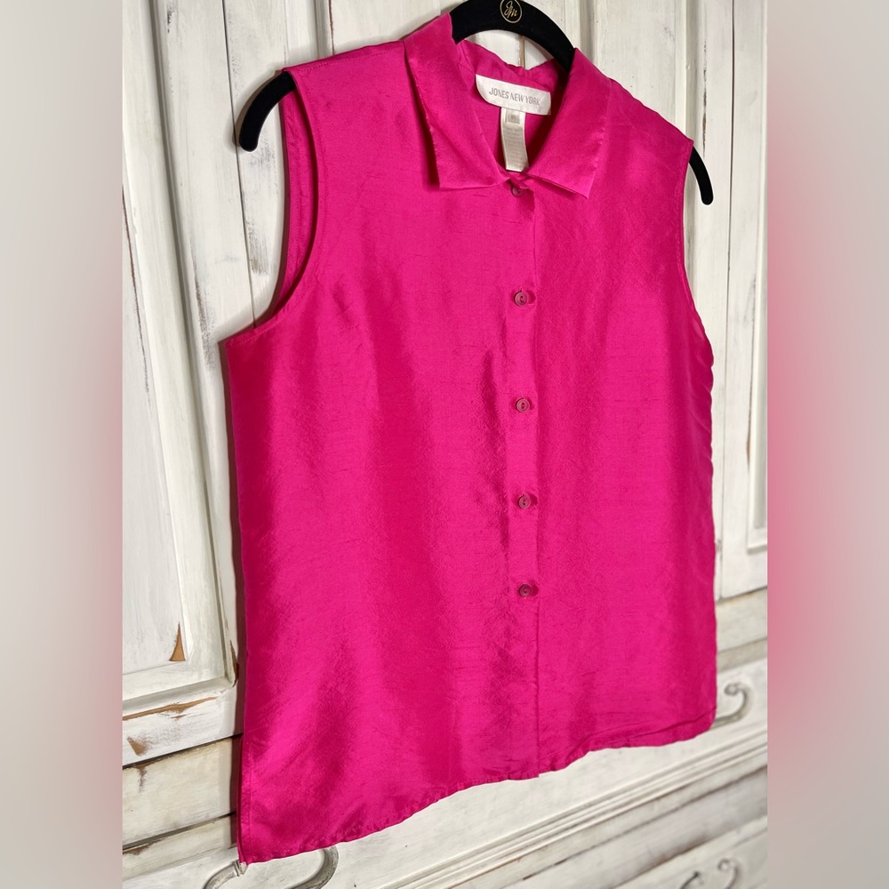 Jones New York 100% Silk Magenta Hot Pink button down vest blouse sz 10 - Picture 2 of 4